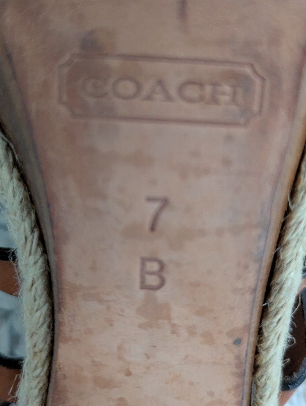 Coach Delaine Sandal, Sz 7 - Picture 6 of 6